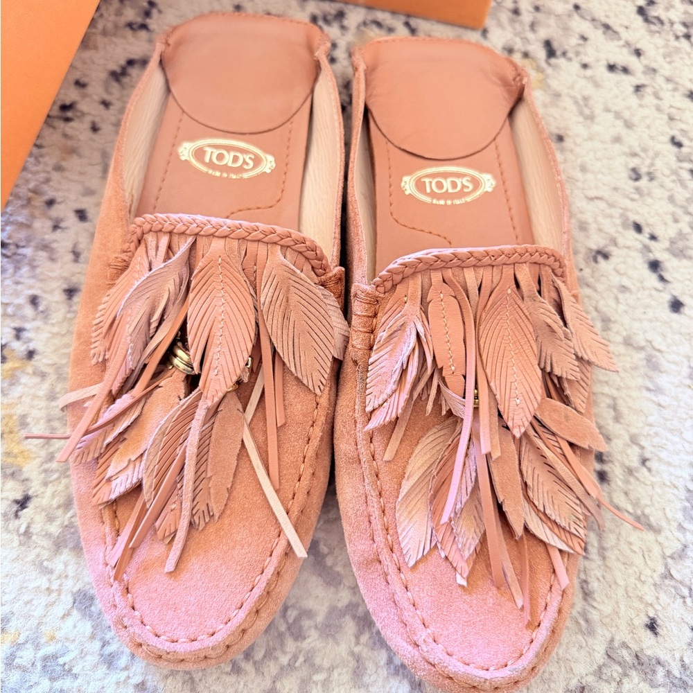 TOD'S Women's Pink Suede Tassel Loafers